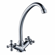 Смеситель Rossinka G02-71 для кухонной мойки