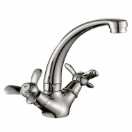 Смеситель Rossinka Q02-64 для кухонной мойки